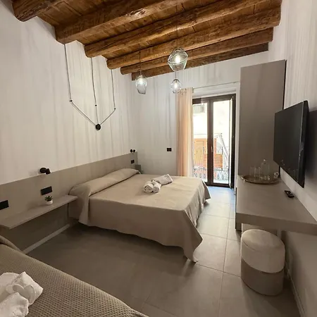 Aria فندق مبيت وإفطار